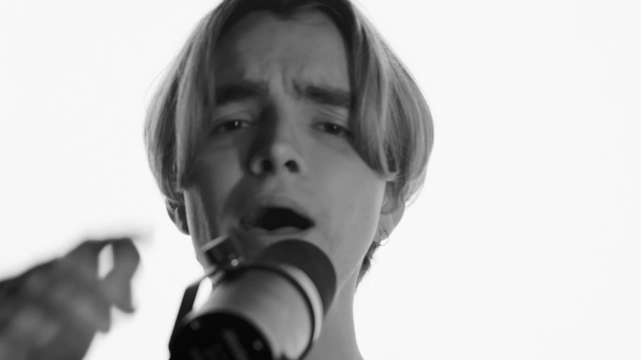 AI Music Video vs Lip Sync: Which One Do You Need?